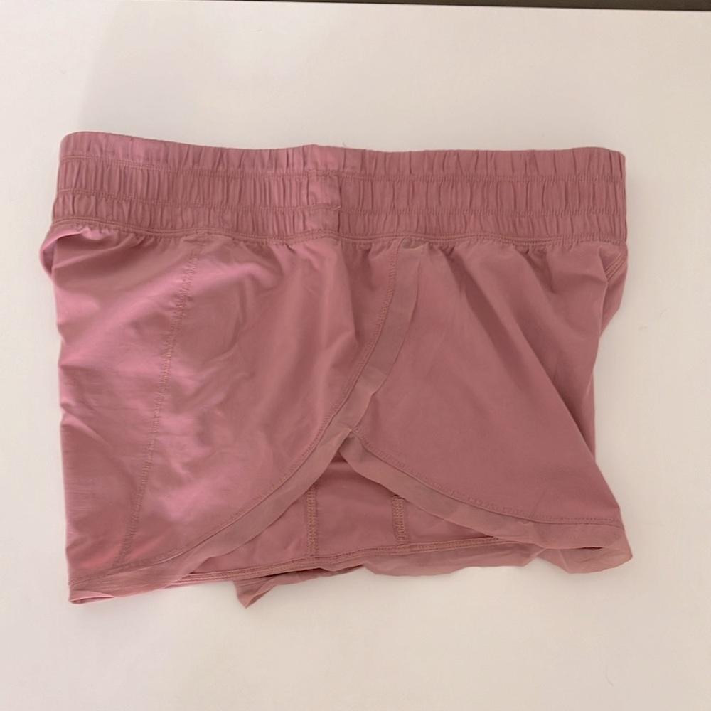 Lululemon quartz pink shorts - Picture 3 of 6
